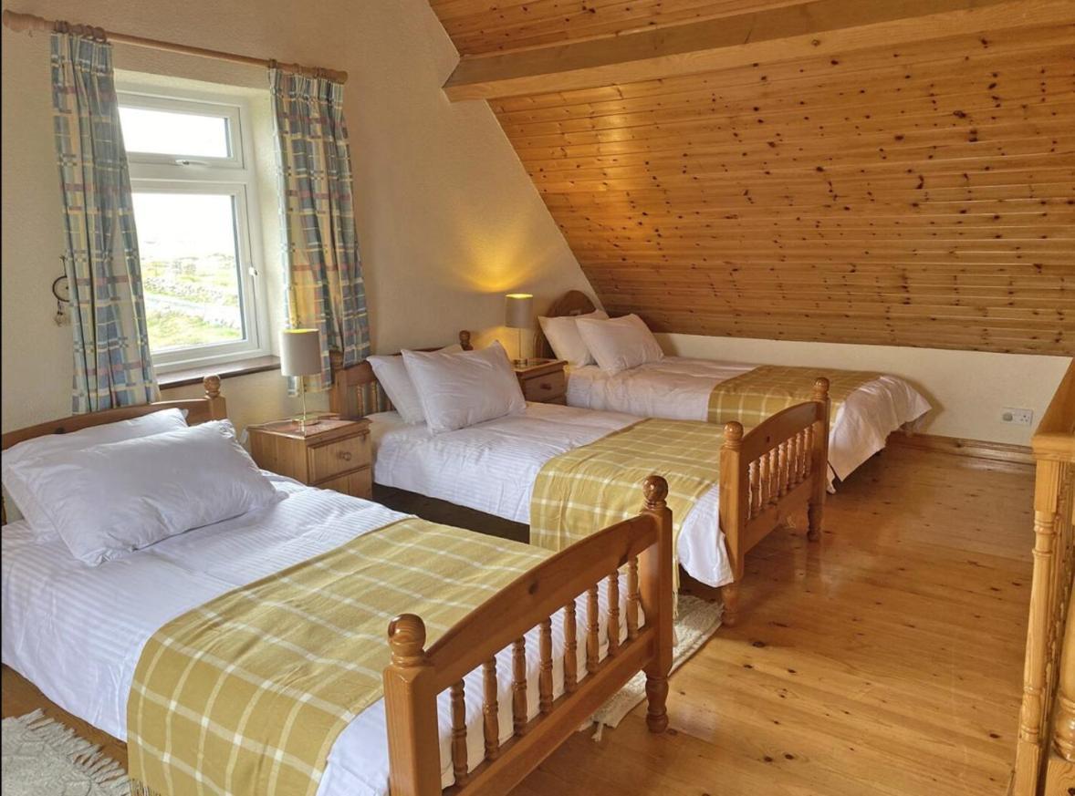 Lands End Cottage - Connemara Aughrus More Bagian luar foto