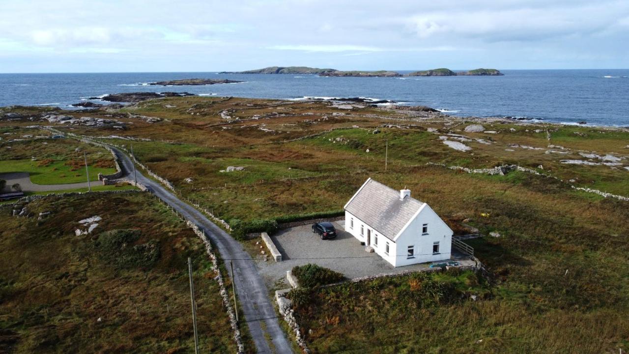 Lands End Cottage - Connemara Aughrus More Bagian luar foto
